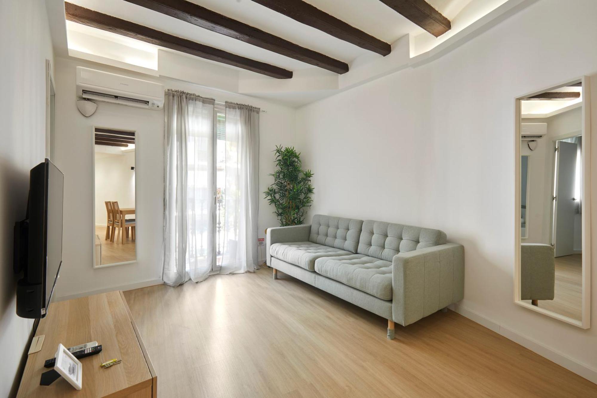 17 Nice Apartment Next To El Molino บาร์เซโลนา ภายนอก รูปภาพ